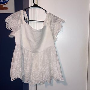 NWOT Torrid White floral top